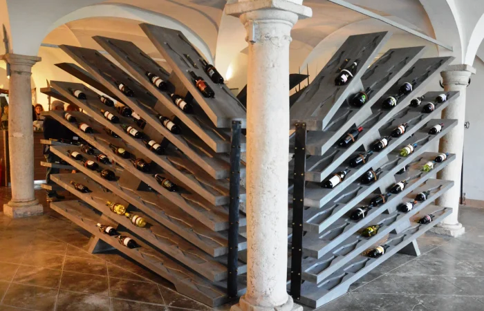 COSA FACCIAMO-ESPOSITORI VINI (5)